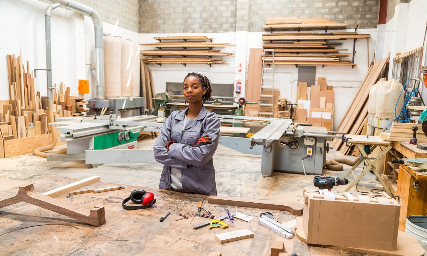 carpentry services in abu dhabi,Carpentry in Abu Dhabi,best carpentry in abu dhabi, Bespoke Carpentry in Abu Dhabi